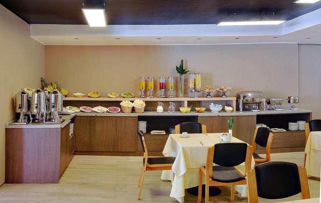 Panamericana Hotel Providencia Santiago du Chili Restaurant photo