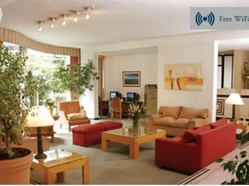 Panamericana Hotel Providencia Santiago du Chili Extérieur photo
